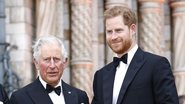 Especialista deu detalhes sobre a relação entre o Rei Chales III e seu filho mais novo, Harry - Foto: Getty Images